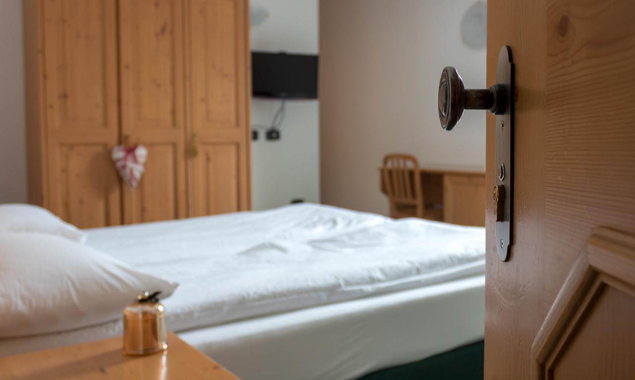 Alp Hotel Dolomiti Димаро Екстериор снимка