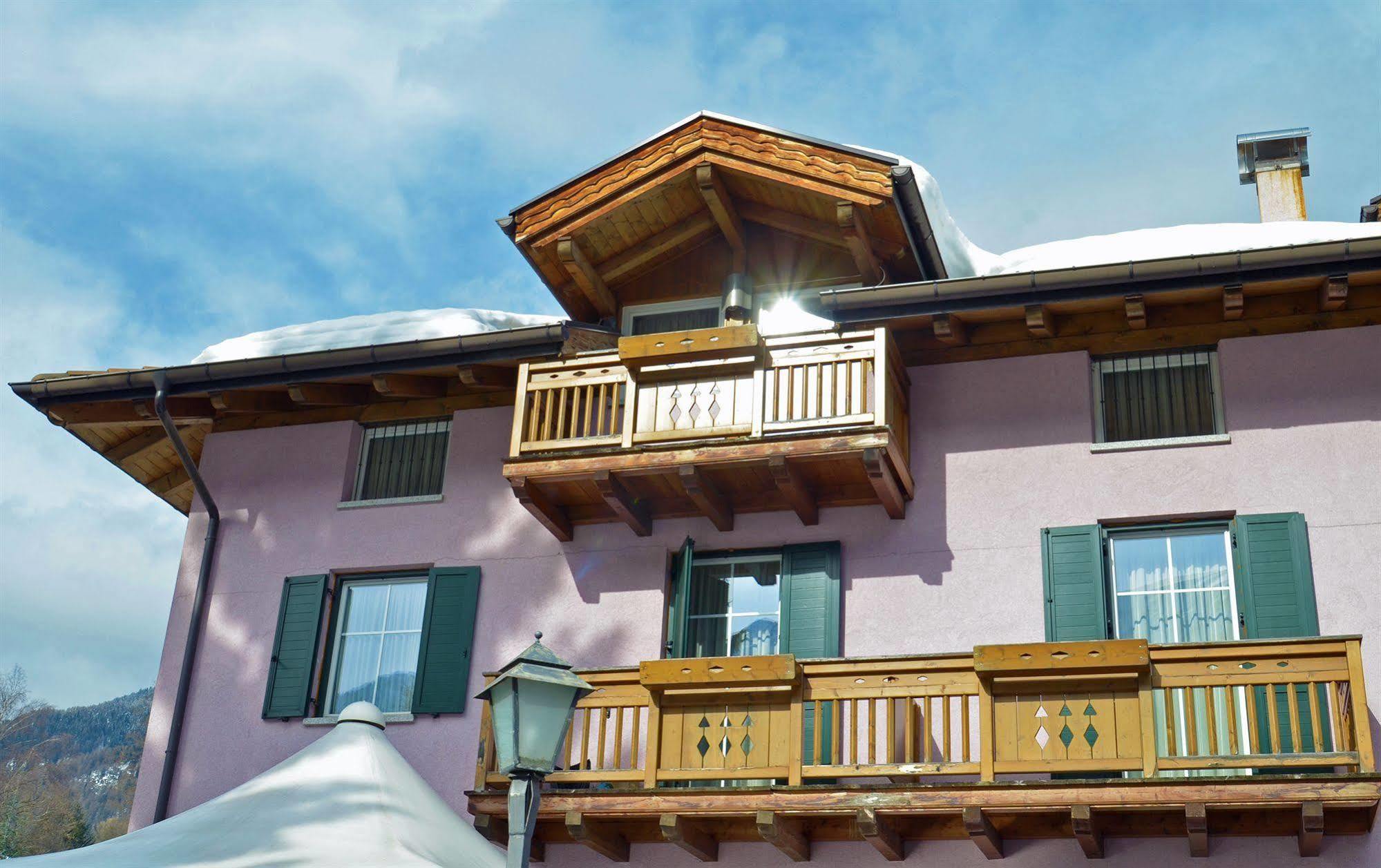 Alp Hotel Dolomiti Димаро Екстериор снимка