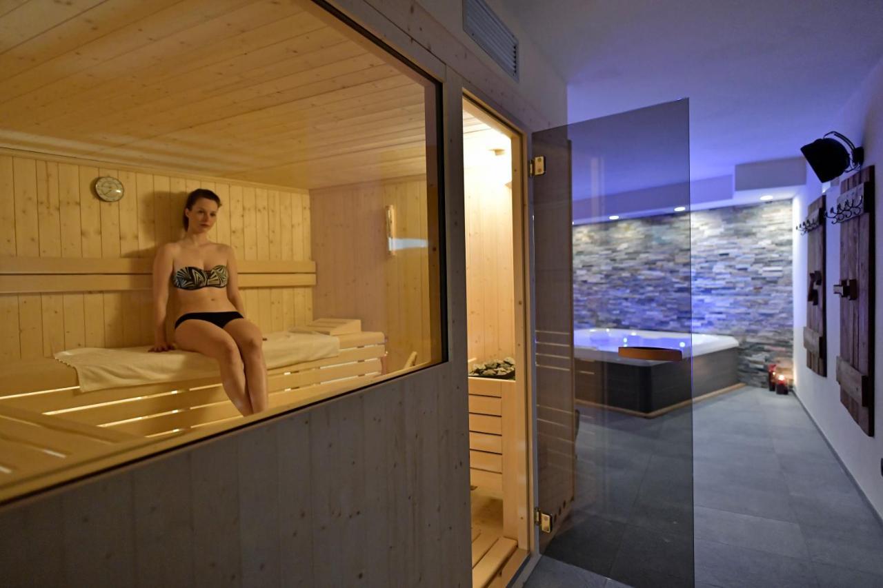 Alp Hotel Dolomiti Димаро Екстериор снимка